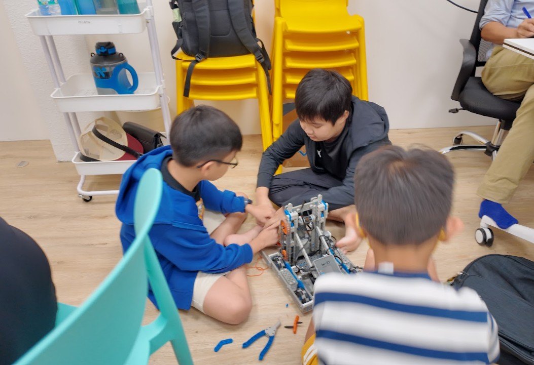 Students at VEX Academy